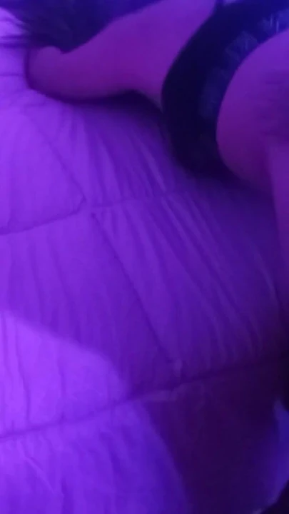Must-see moment from "College classmate came to my room to do homework"