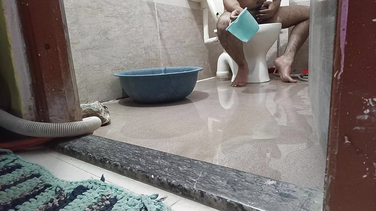 Kaun mere Sath nanga nahana pasand karenge