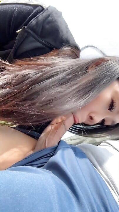 I sucked my friend off on my morning walk and swallowed cum