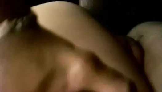 Cewek semok perancis dengan stoking seksi ini dientot habis-habisan sampai mengerang keenakan