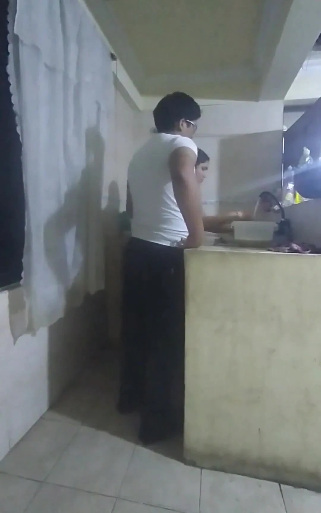 Eğer zam istiyorsan, karım gelmeden seni sikeyim