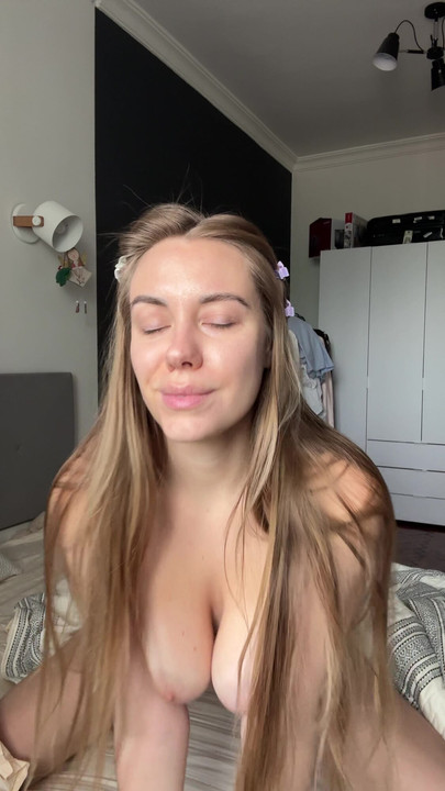 Nahá a zlobivá 💦