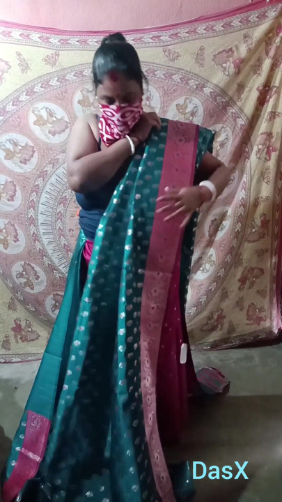 สาหรีสีเขียวทิ้งเดี่ยว SFW | คลิป 1