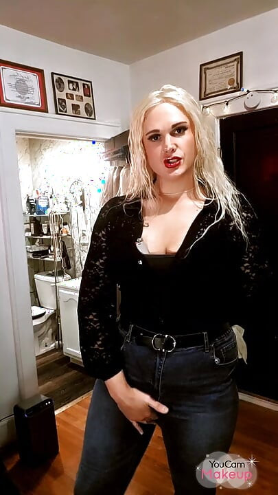Mommy Smokes Before Fuck