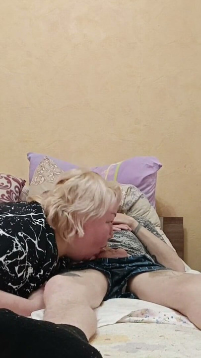neighbor sucks every last drop of cum out of cock | Clip 1