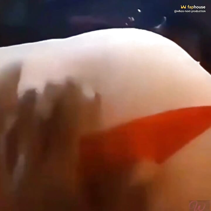 Kadın kılıklı olson otoparkta bigdaddy8inchz'i gırtlağına kadar alıyor