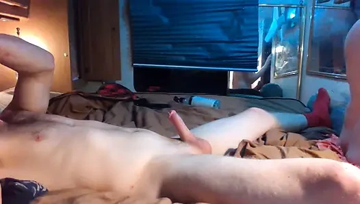 Delilah получает двойной хуй в паре
