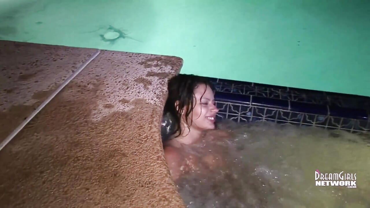 Rough hot tub fucking with two freaks