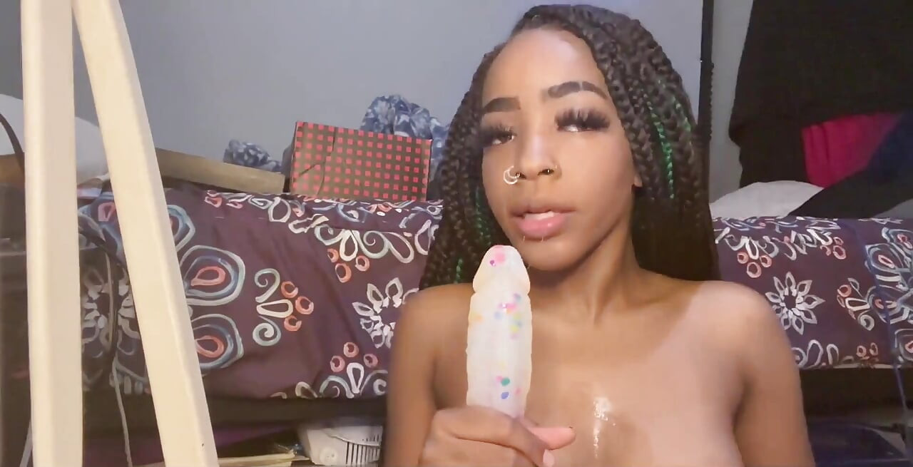 Enjoy this titty play/blowjob & Shower vid