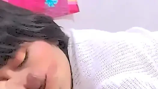 Sucking Homemade Mexican Brunette Cock