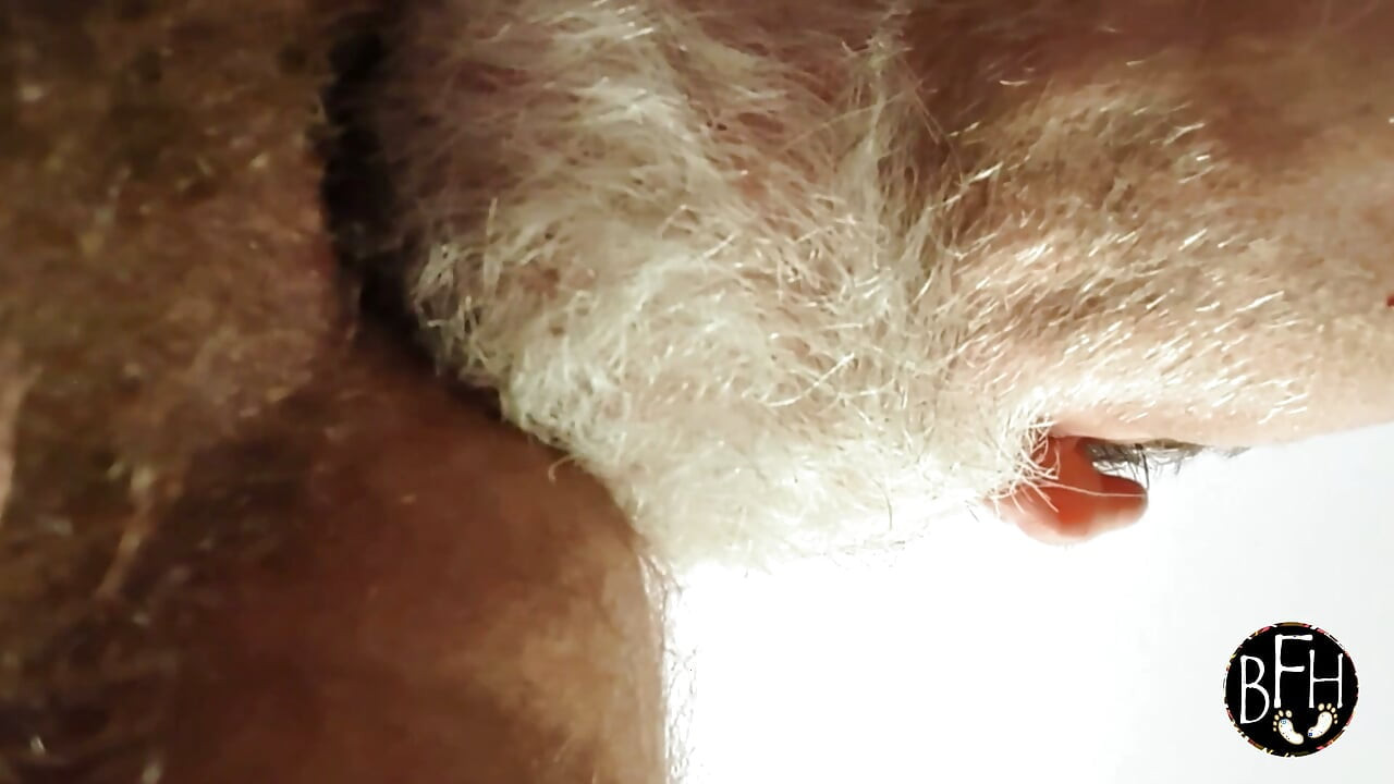 Daddy feasting on a beautiful hairy hole