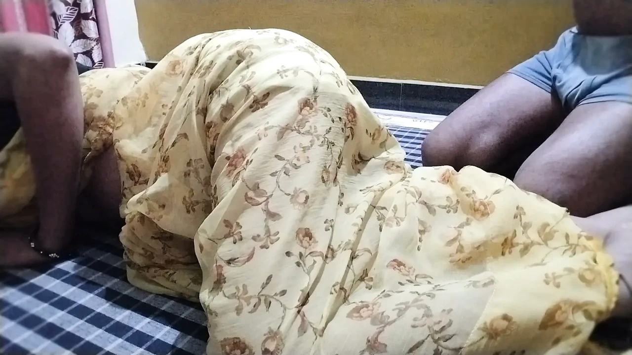 Hot Payal Bhabhi Fuck Scene 🔞 Saree Utarte Hi Shuru Hua Passionate Romance