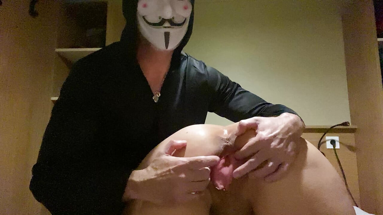 Violette Fisting  par un anonyme