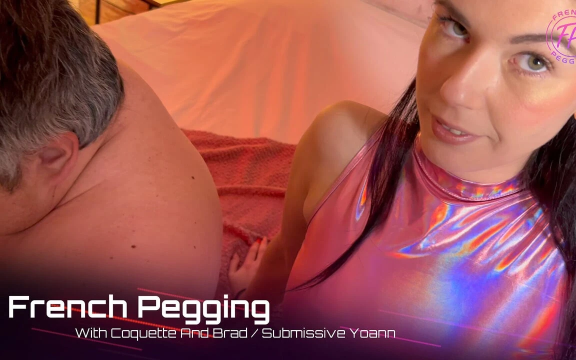 法式后插——他给我男人口交, 我用带子操他的屁股! 强烈的肛门高潮