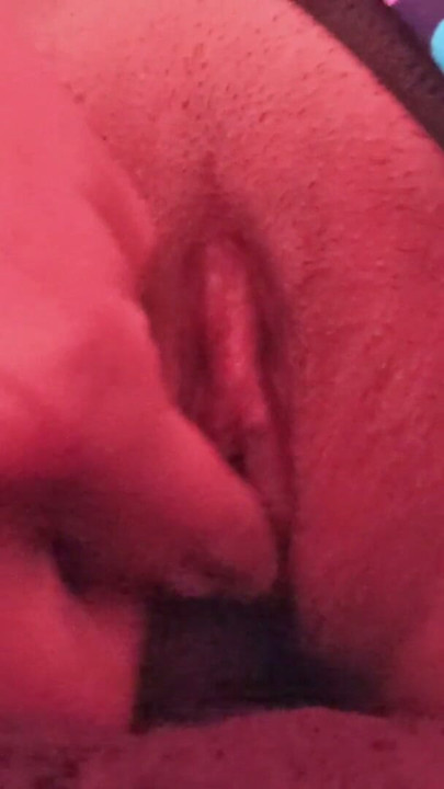 I masturbate in my panties in close-up until I have an orgasm | Clip 1
