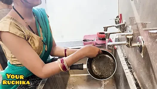 Ruchika Bhabhi Ki Chuchiya Kamal Ki Hain...