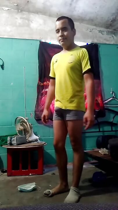 Jesus in boxer without shirt making a smoothie of gamsito