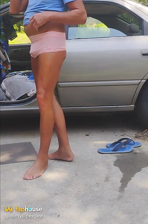Publicly Displaying My Hot Pink Women's Attire Then Taking It off