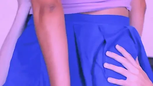 Cewek mungil hot