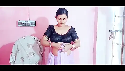 Ibu tiri yang seksi dengan pertama kali sendirian di rumah