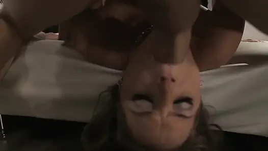 Cewek cantik rambut cokelat lagi asik ngusap memeknya sambil dientot habis-habisan sama cowok
