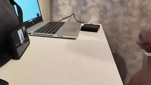 Voila Comment Ce Une Visio Avec Ma Chienne'i geçiyor