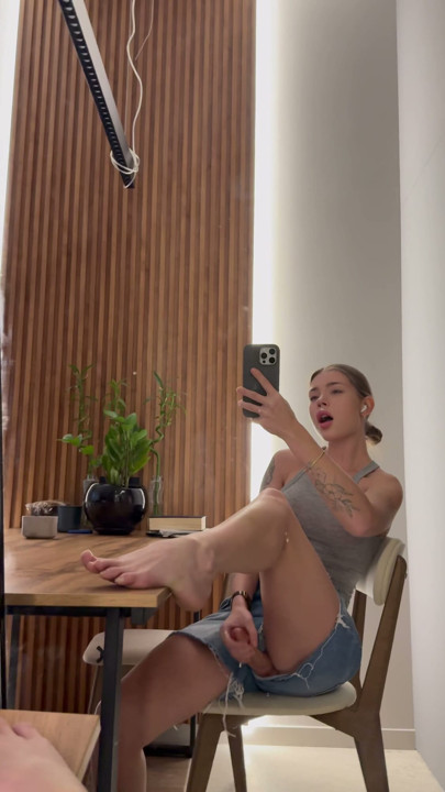 Secretly jerking off my trans dick