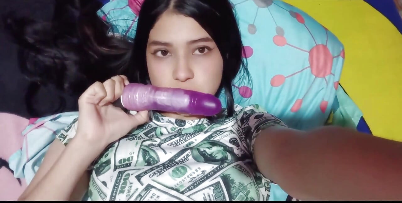 Flirting with Your Best Friend Leads to Sex (real Homemade)