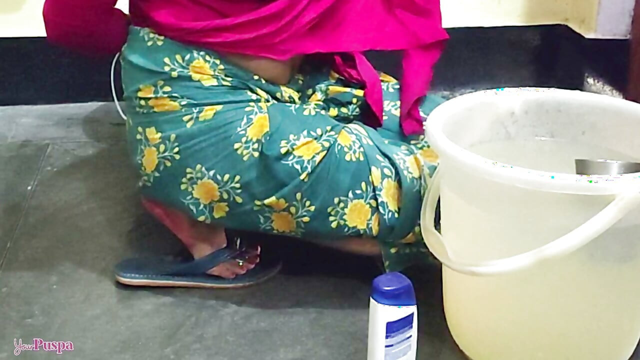 Desi Hot puspa Bhabi,,She's was bath big boobs petite so sexy full nude Hd video