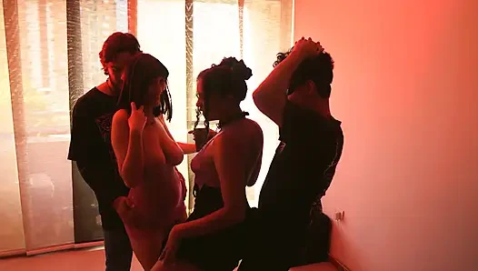 Üniversite Partisi Riskli Seksle Sona Erdi