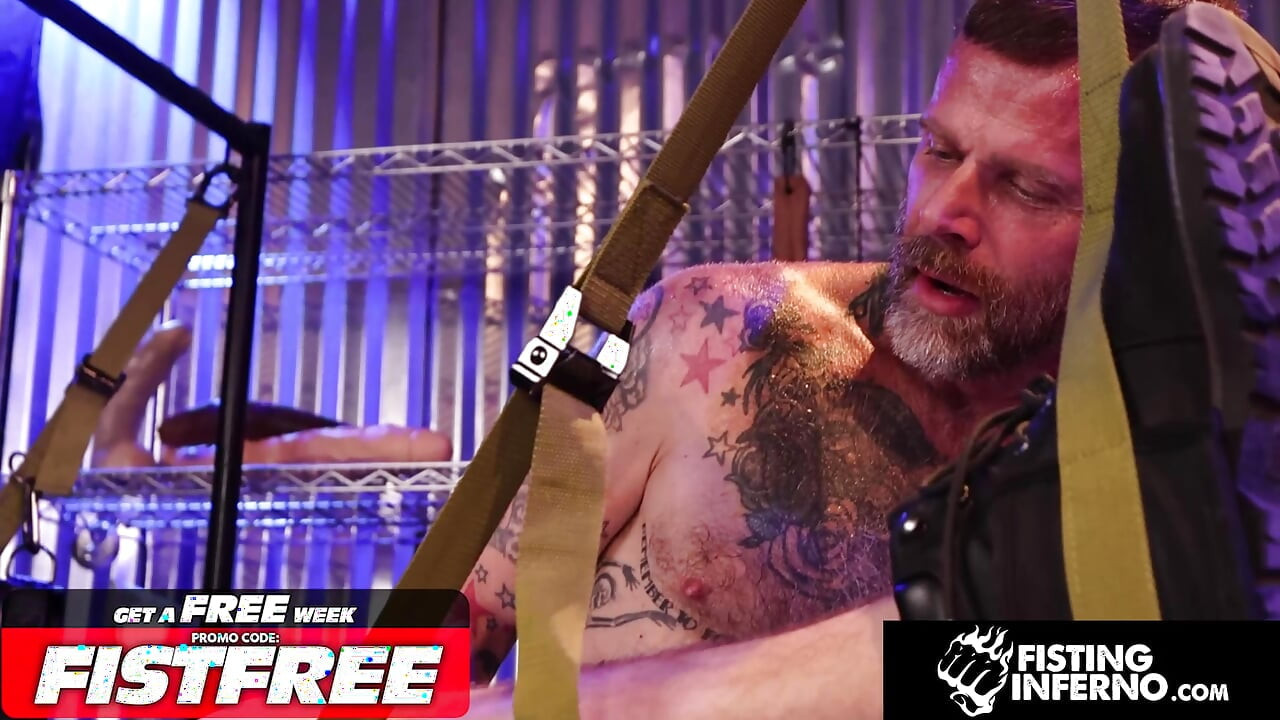 FISTING INFERNO - College Hunk Kyle Michaels Compilation