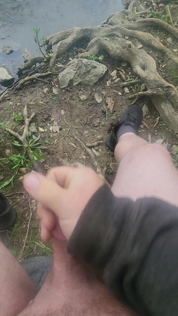 A little jerk by the river, almost cought so no cum. 😪