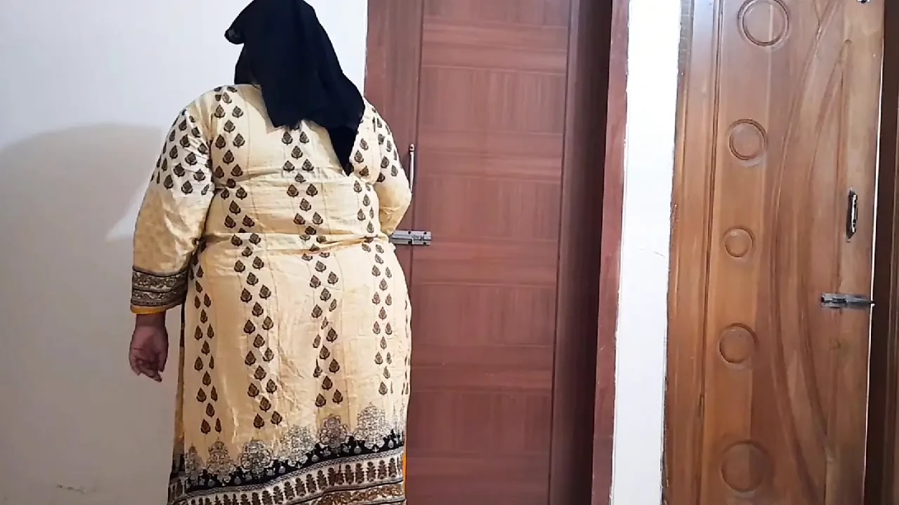 Indian Desi Big Ass Maid Fucked by Boss