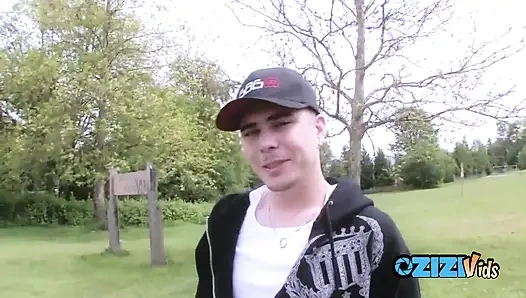 Грудастая брюнетка Filly сосет и скачет на пульсирующий пенис с пылом