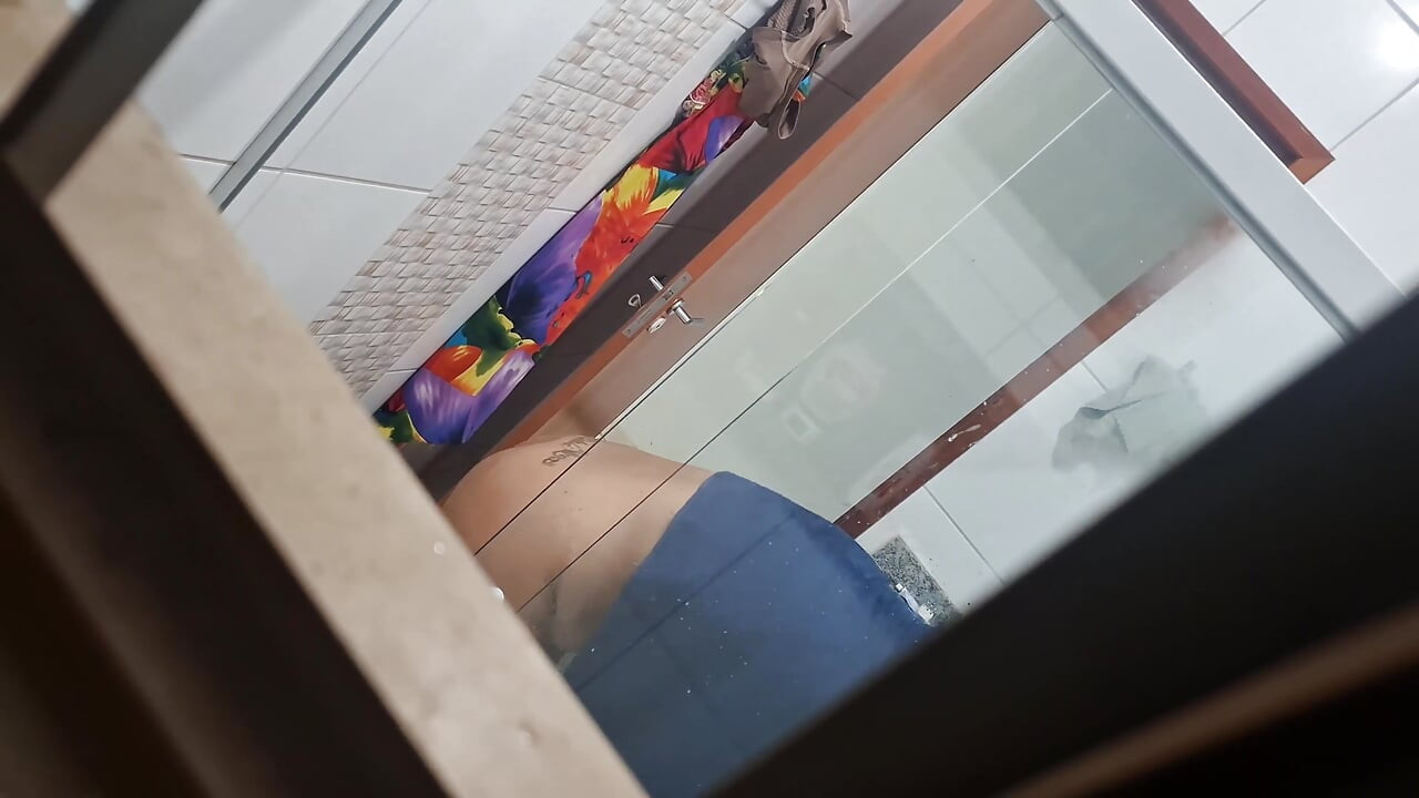 Camera on Hot Stepcousin in the Shower - I Can't Wait to Fuck Her