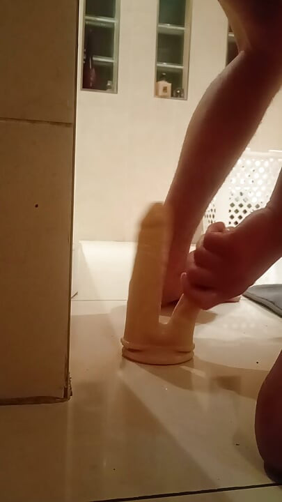 本物のデカい1本で私を教えてほしい