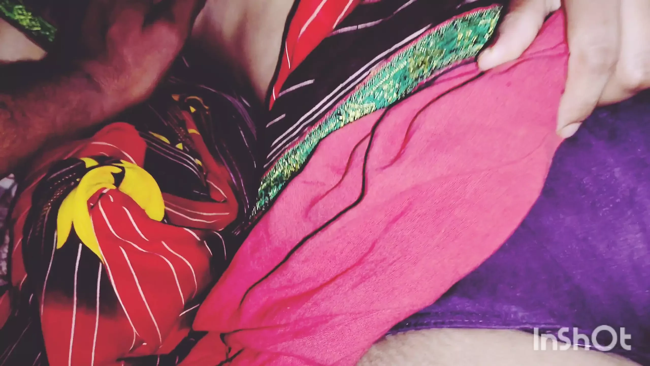 Desi Bhabhi succosa liscia