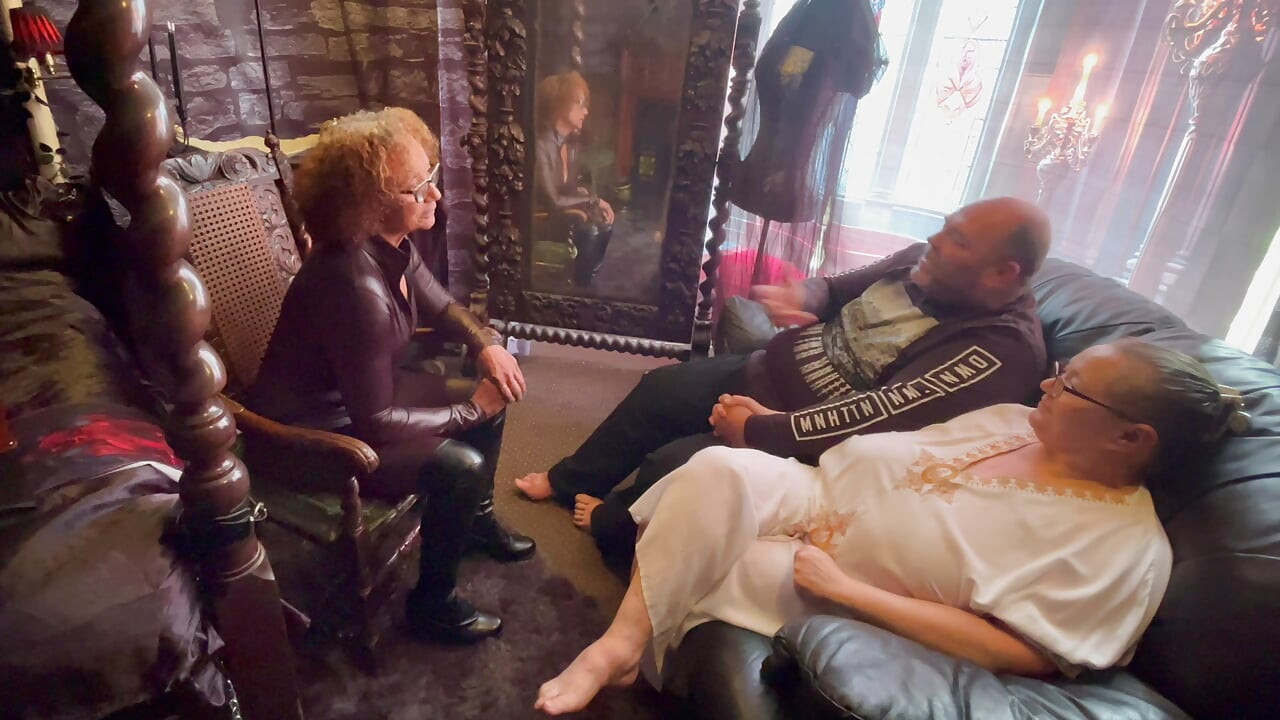 Part 1:- Teaching BlackBerryMILF with couples. Spanking, humiliation, oral and sex!