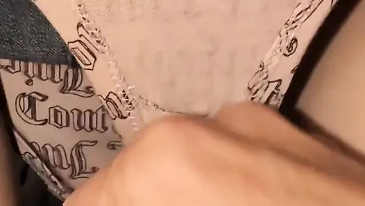 Amcık yakın çekim dildo sikişiyor orta yaşlı seksi kadın