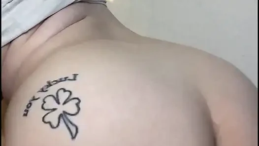 Sadece hayranlar gotik sürtük spookybarbiegrl dövmeli vücudunu göstermeyi seviyor