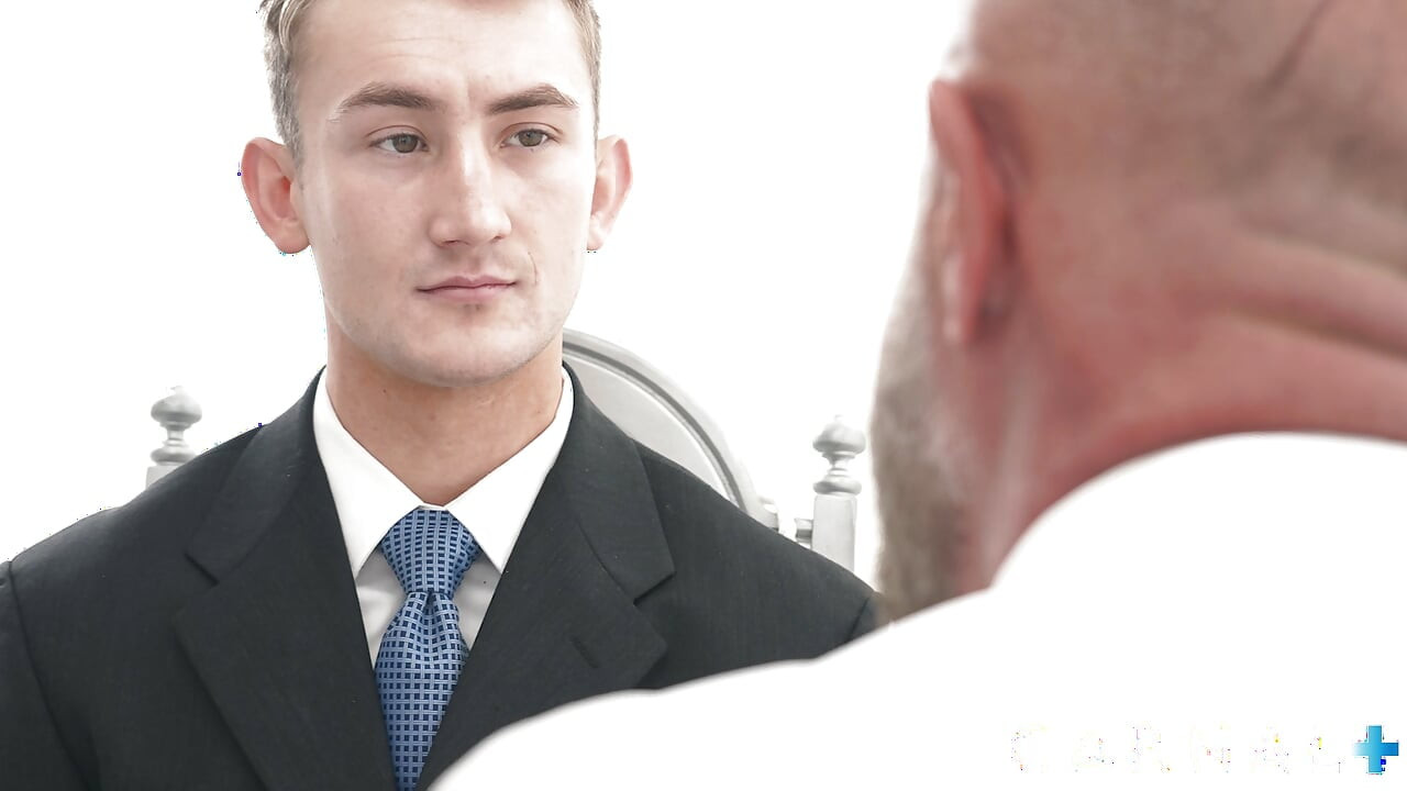 MasonicBoys - Hot suited DILF Felix Kamp seduces hung innocent twink