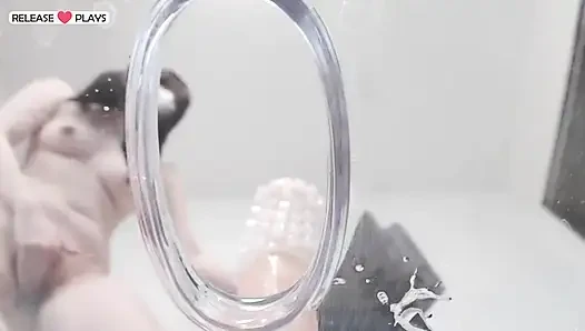 Безупречная красотка с Crystal Clear Charm доставляет шокильно интенсивное соло-удовольствие, витрина