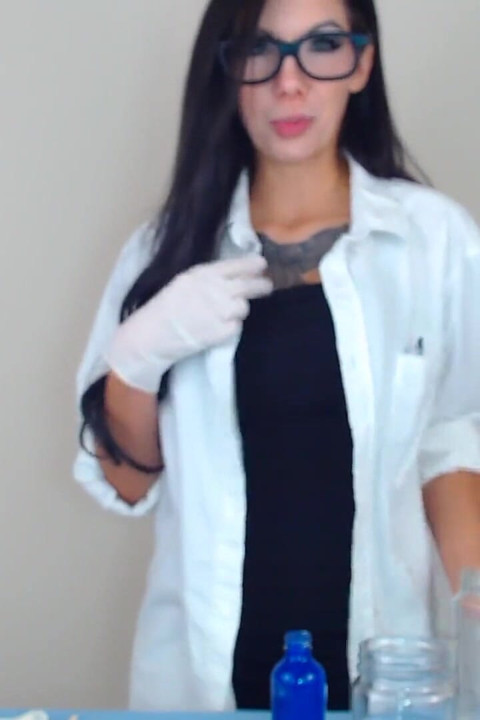 Lab Lust - ถึงจุดสุดยอดดังๆ ของฮอร์โมนอย่างเข้มข้น