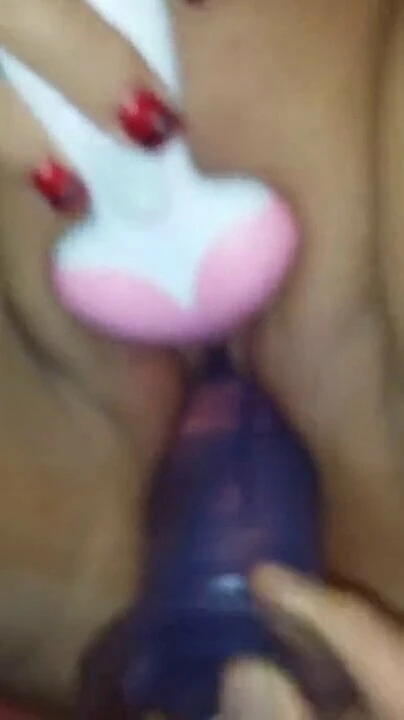 Amateur milf squirts with dildo