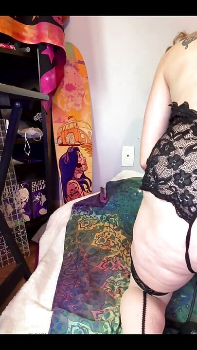 Determinado a sentar-se em meus novos brinquedos anais!