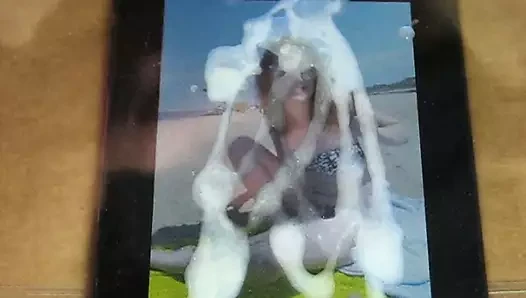 Αφιέρωμα για αυτό το hottie.