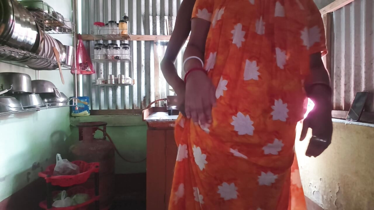 Fuckinggs my deshi Step sister in kitchen room