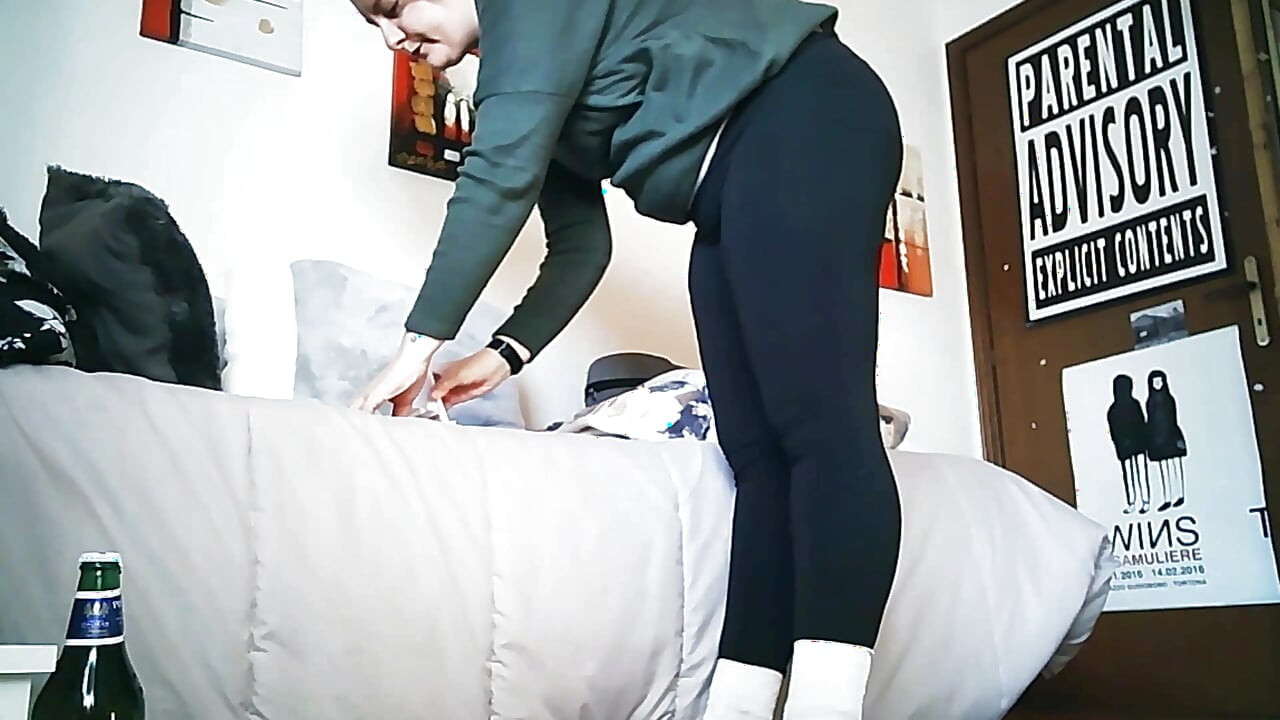 ASMR INFLATION & SOUNDS: Nicoletta, die aufblasbare Puppe und der aufgeblähte bauch