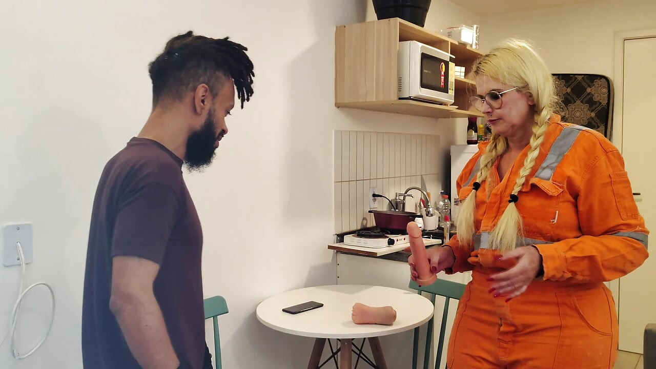 Mini Zinho Contratou O Servio De Desentupidora No Final Apareceu Uma Linda Mulher