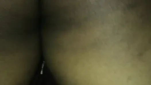 Ngentot memek berair basah